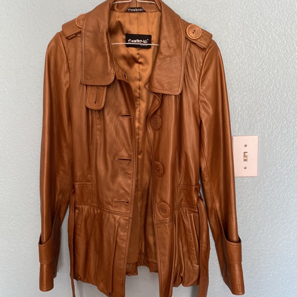 Womens leather Sereng jacket. - Picture 13 of 13